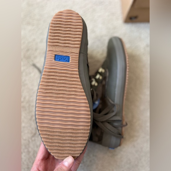 NWT! Keds Boots in Camo - Picture 2 of 4